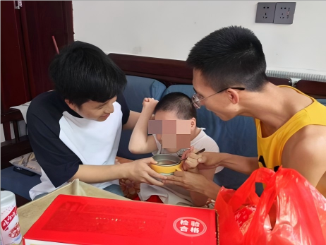 金江镇中心小学：暖心送教路 情系折翼花