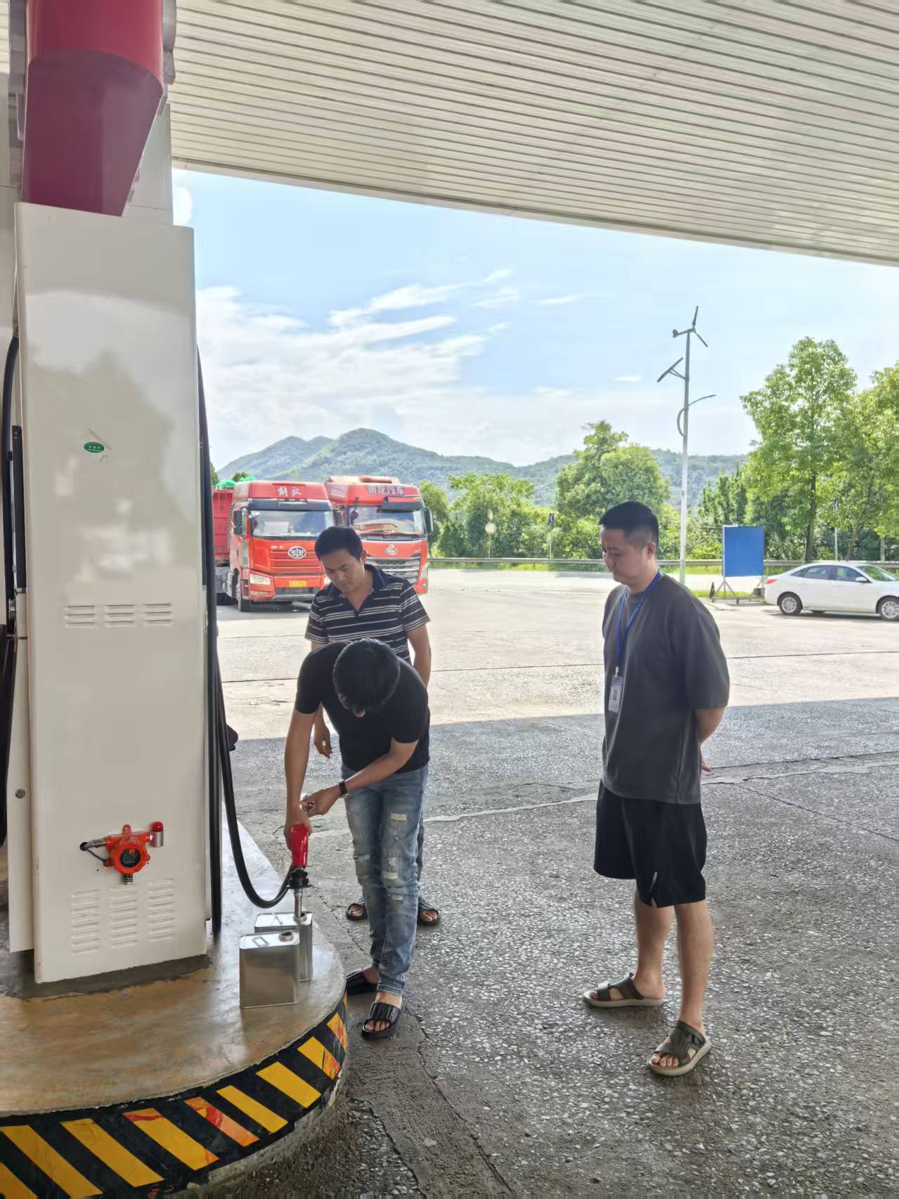 临武县市场监督管理局开展成品油监督抽查