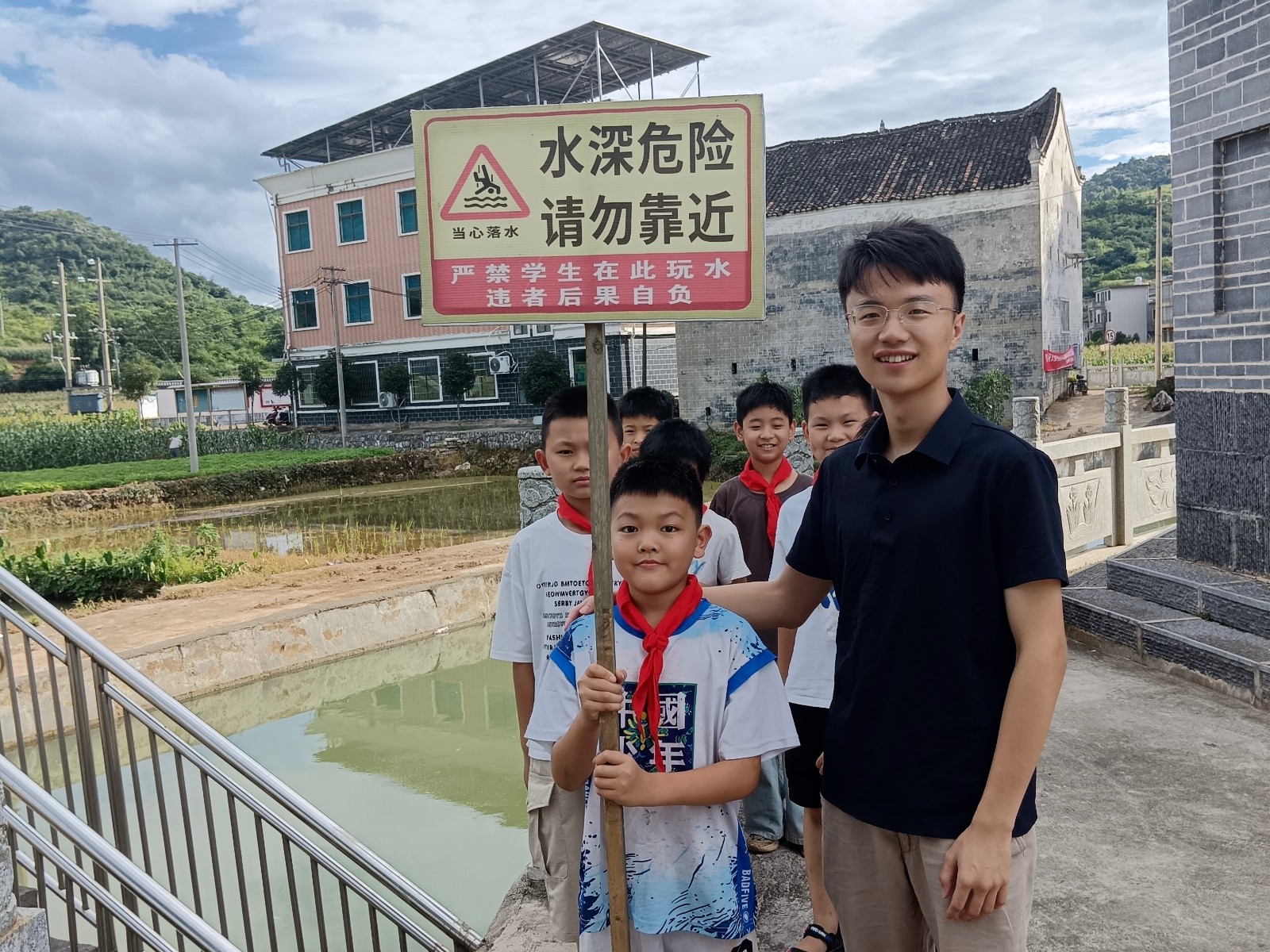 麦市镇：“三为”并举，织牢防溺水安全网