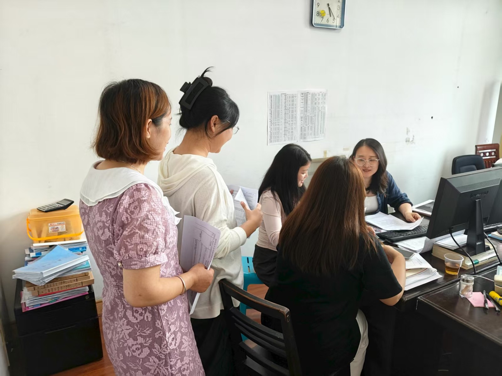 临武县人社局：优化人才配置 助力教师补充