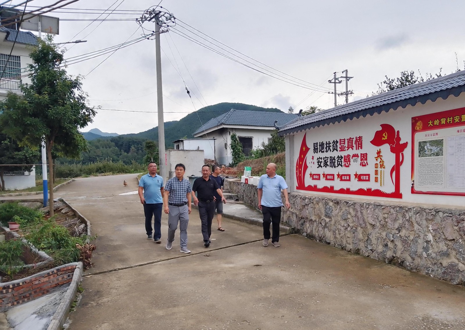 臨武縣組團(tuán)“種子車間”考察對(duì)接幫扶村