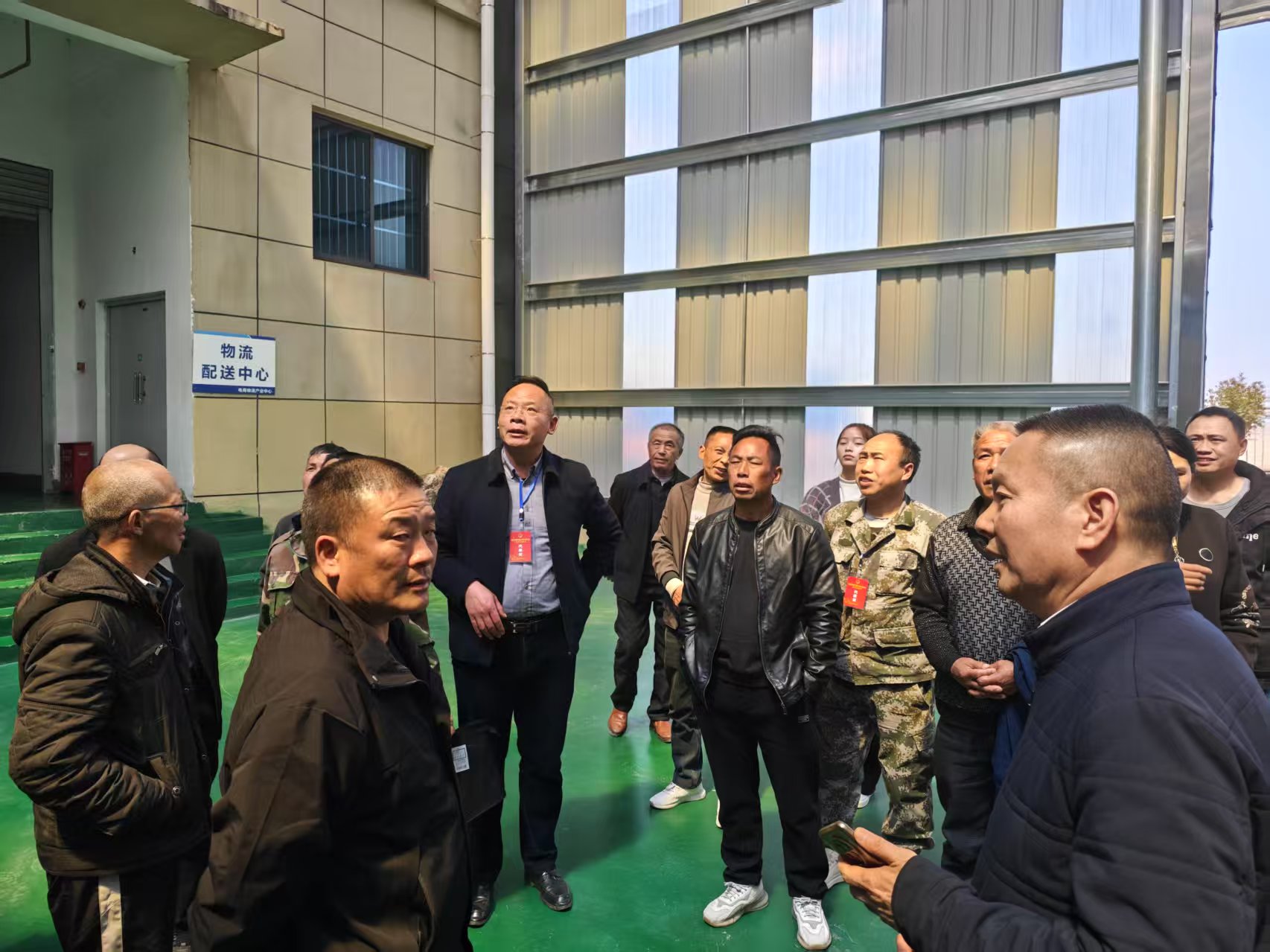 楚江镇：“学”“研”结合 一线服务产业链