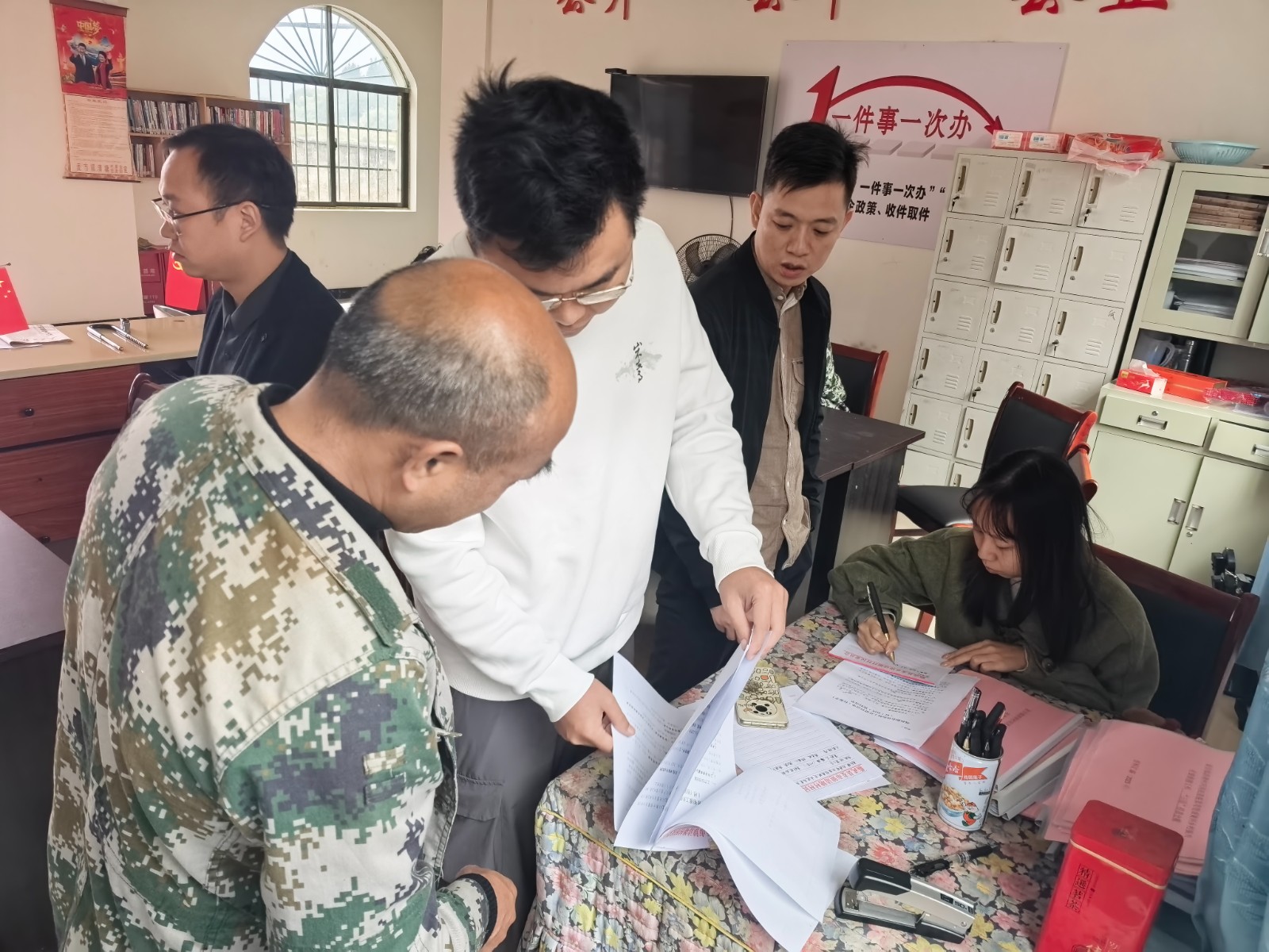 麦市镇：代表委员齐发力 双擎护航绘振兴