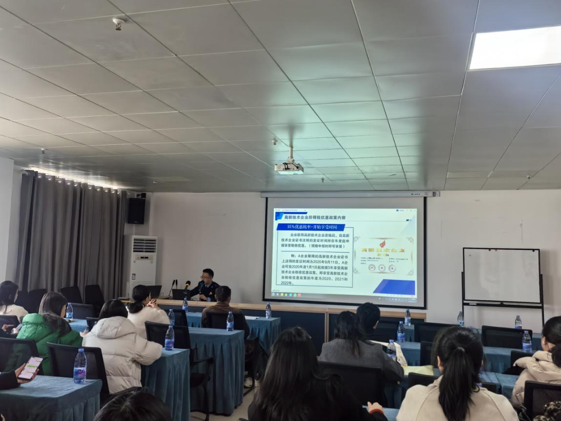 临武县税务局：政策宣讲惠企业暖人心