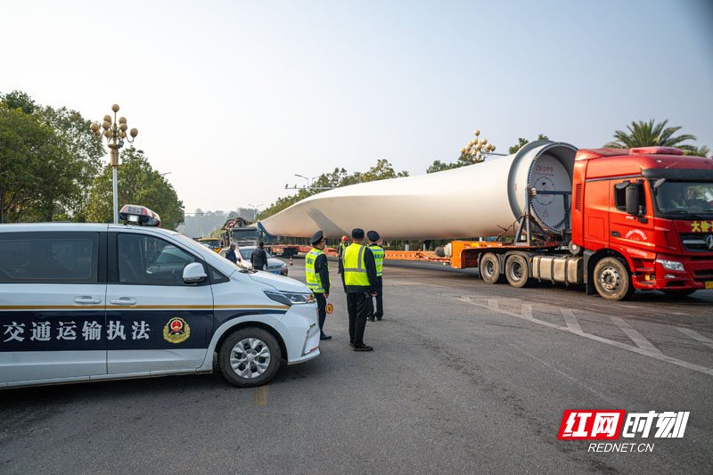 【红网时刻】临武县：护航风电大件运输助力产业提速