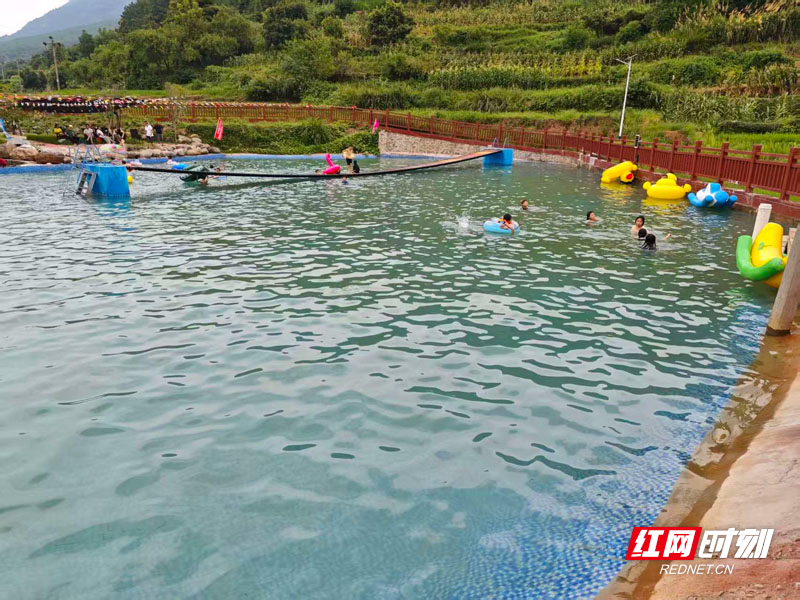 【红网时刻】临武县：提质改造野外水域 灌溉消暑两不误